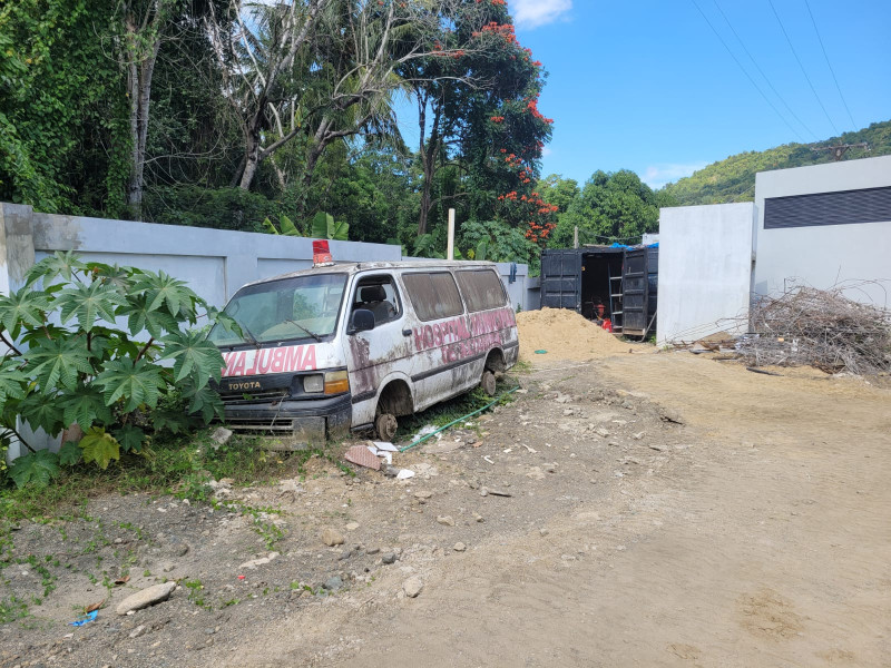 El Hospital Municipal Manuel Joaquín Mendoza en Altamira, Puerto Plata lleva 12 años en reconstrucción