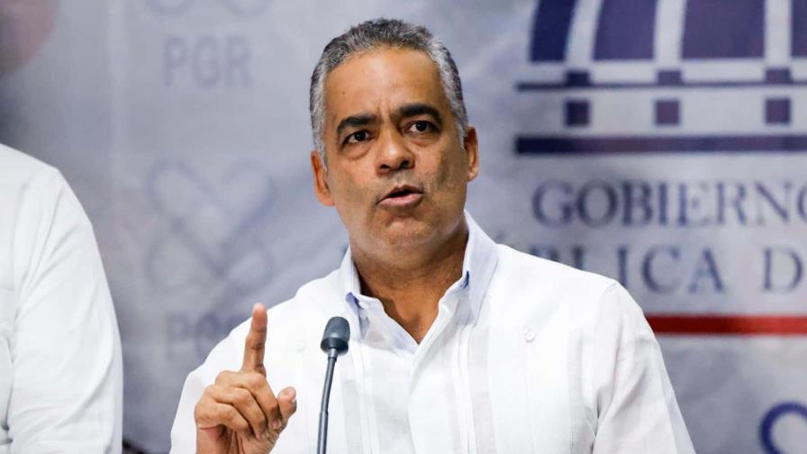 Ministro Joel Santos atribuye apagones a alta demanda