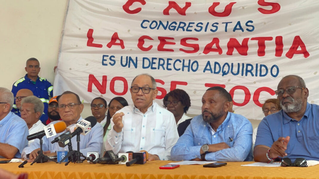 Centrales sindicales dominicanas exigen al presidente Abinader retirar reforma laboral Centrales sindicales dominicanas exigen al presidente Abinader retirar reforma laboral
