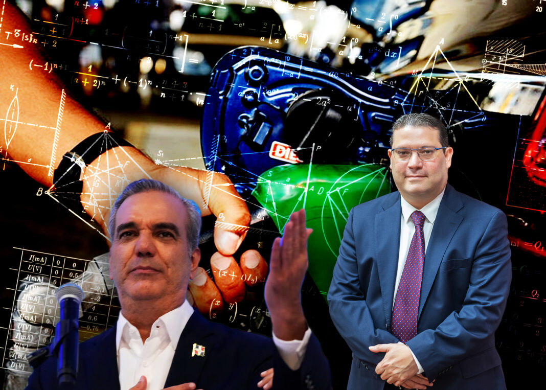 El presidente Abinader anuncia que el ministro Eduardo Sanz Lovatón explicará detalladamente la fórmula utilizada para fijar los precios de los combustibles El presidente Abinader anuncia que el ministro Eduardo Sanz Lovatón explicará detalladamente la fórmula utilizada para fijar los precios de los combustibles