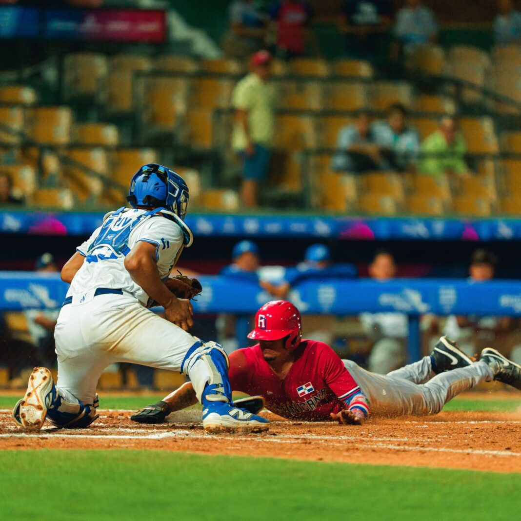 Dominicana sigue con vida: derrota a Nicaragua y mantiene el sueño del oro en la Súper Ronda del béisbol de Santo Domingo 2026 Dominicana sigue con vida: derrota a Nicaragua y mantiene el sueño del oro en la Súper Ronda del béisbol de Santo Domingo 2026